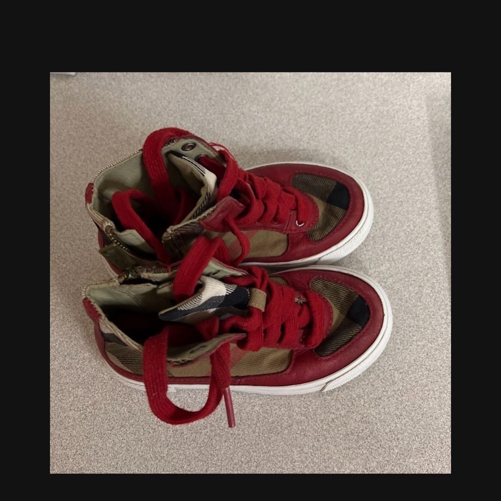 Burberry shoes
